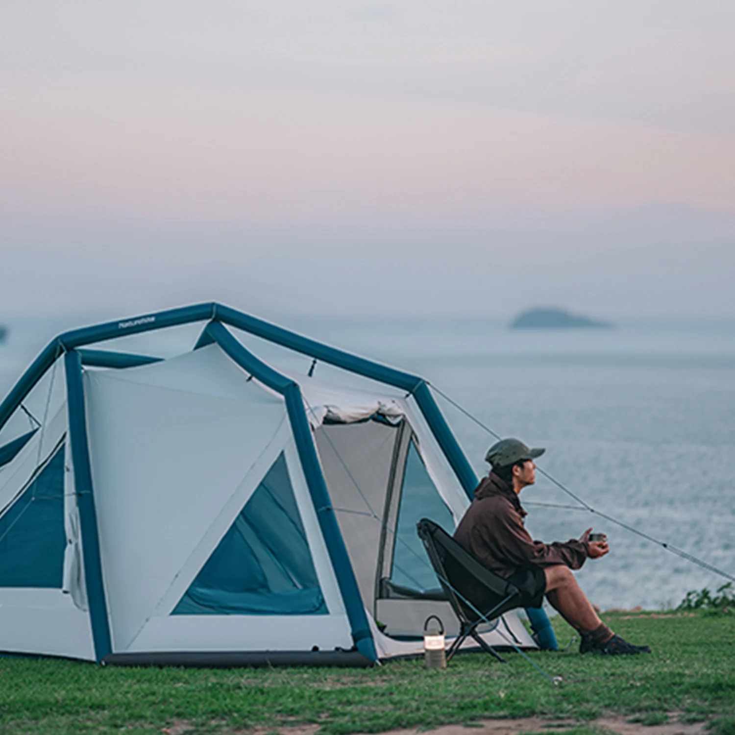 Lingfeng Air 7.3 Lightweight Inflatable Tent - Image 8