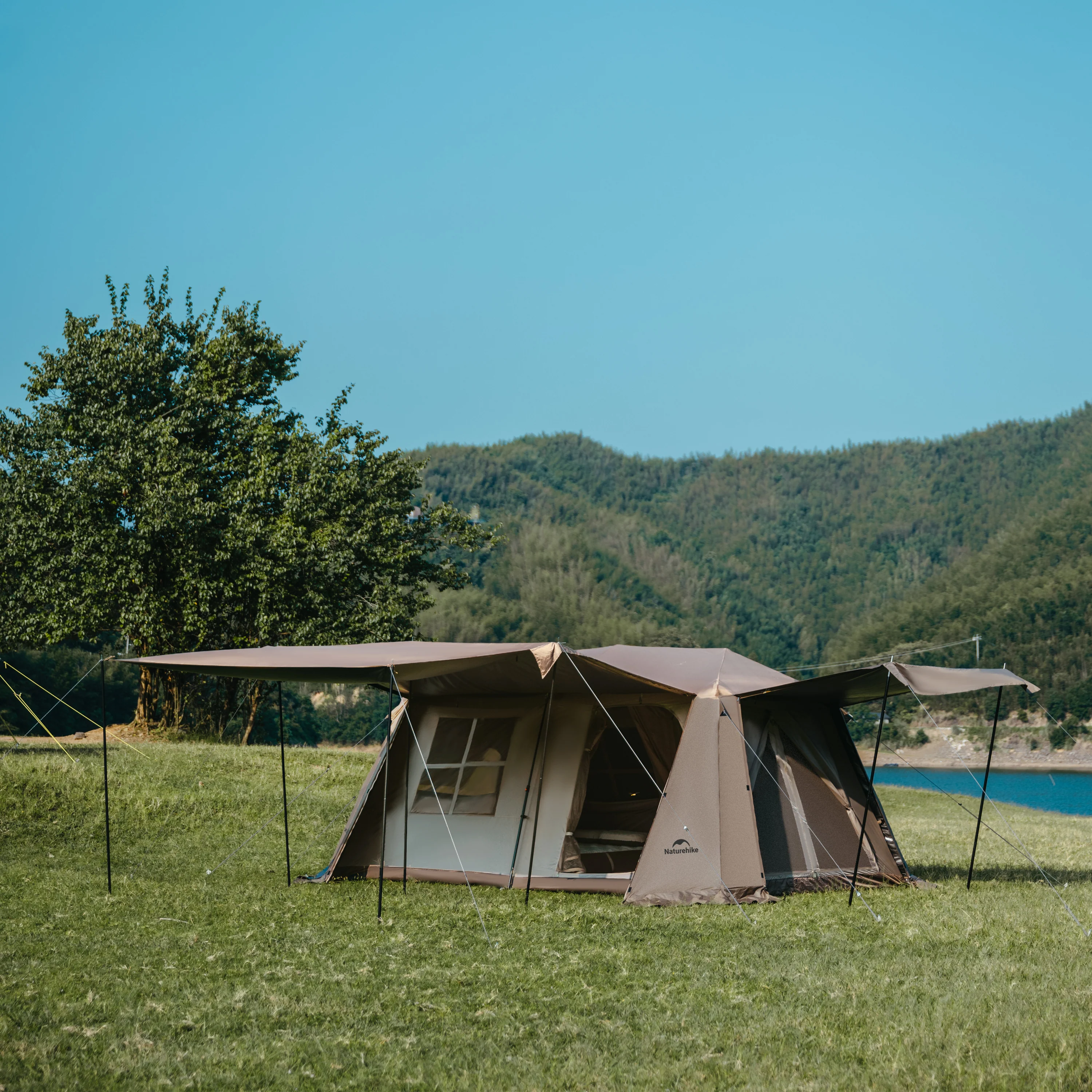 Village™ 13 Flagship 8-Person Automatic Cabin Tent - Image 5