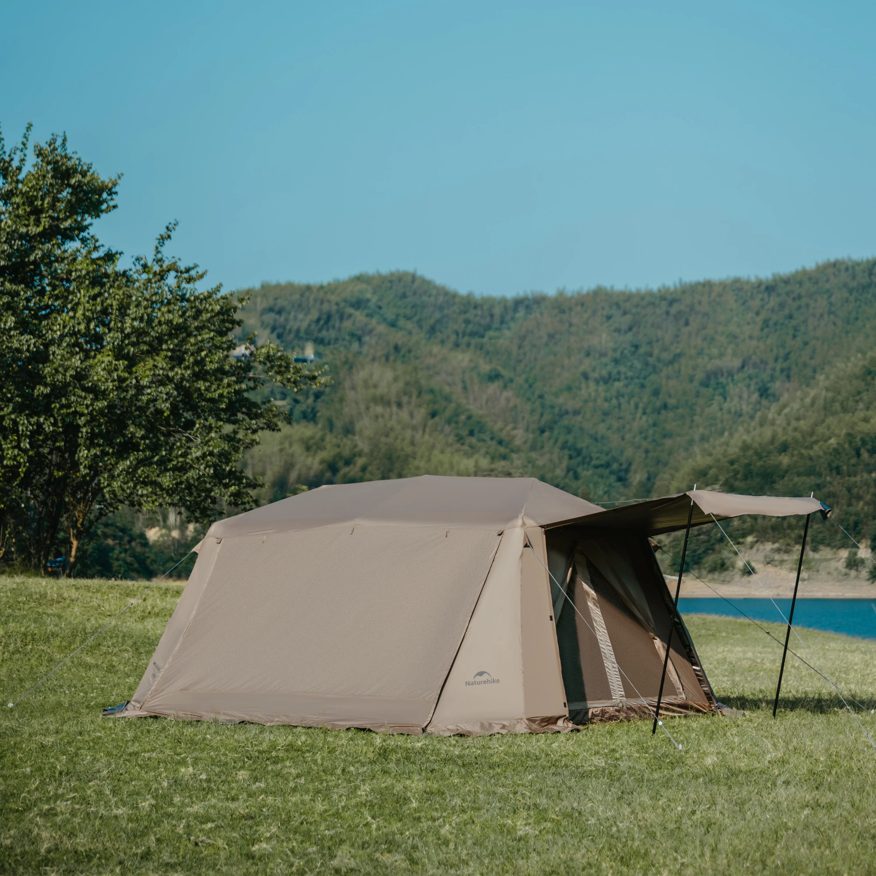 Village™ 13 Flagship 8-Person Automatic Cabin Tent - Image 8